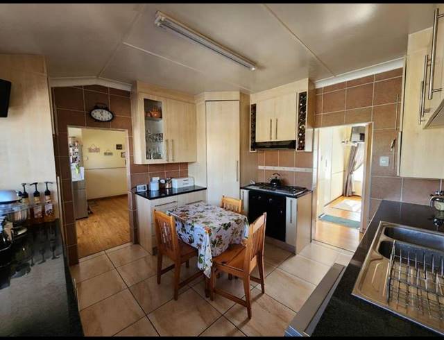 3 BEDROOM HOUSE FOR SALE IN VERWOERDPARK